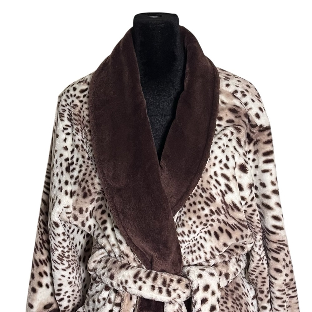 Natori Plush Animal Print Robe — Size XL - Picture 3 of 16